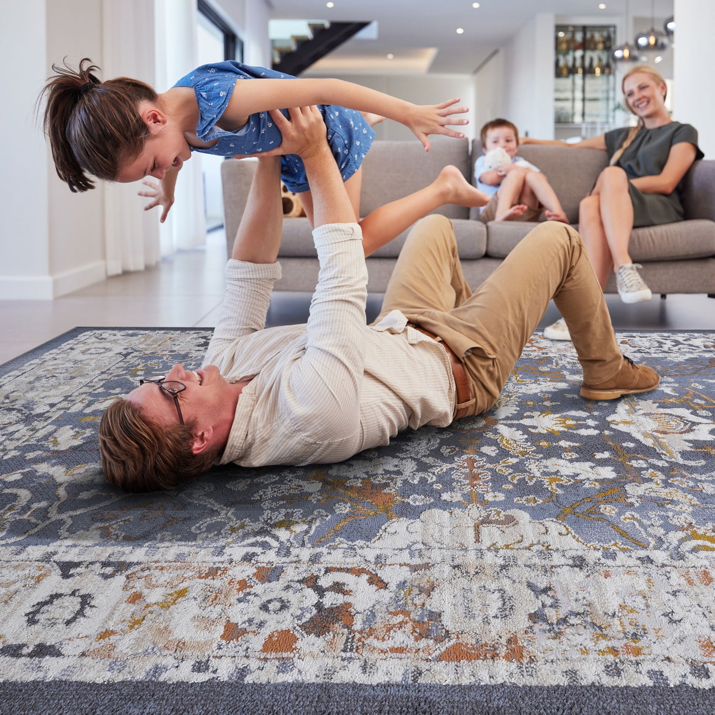 Payas - 6' X 9' Traditional Area Rug - Blue