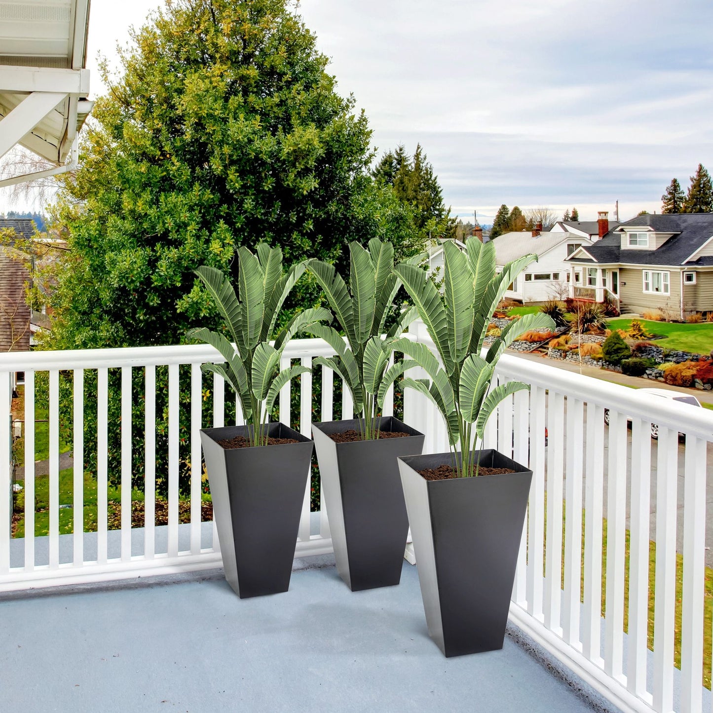Outsunny - Macetas de exterior (juego de 3) Macetas cónicas grandes con orificios de drenaje y tapón, macetas de plástico imitación madera para exterior, interior, jardín y patio.