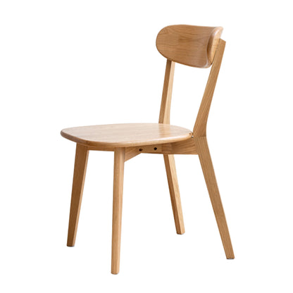 Silla de comedor sencilla, mesa sólida para sala de estar.