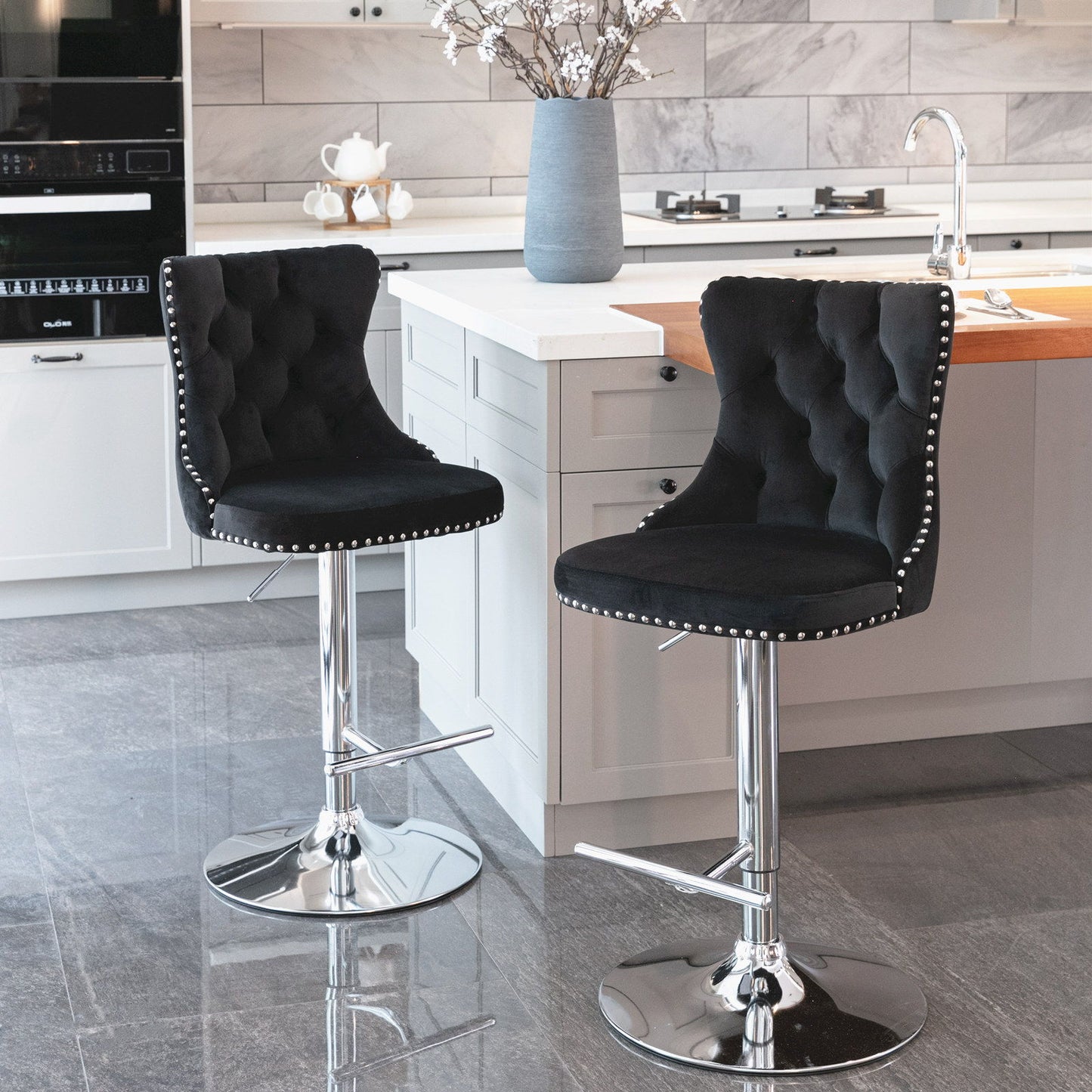 Taburetes giratorios de terciopelo con altura de asiento ajustable de 63 a 84 cm. Modernos taburetes de bar con base cromada y tapizados, cómodos y capitoné para el hogar, el pub y la isla de cocina (juego de 2).