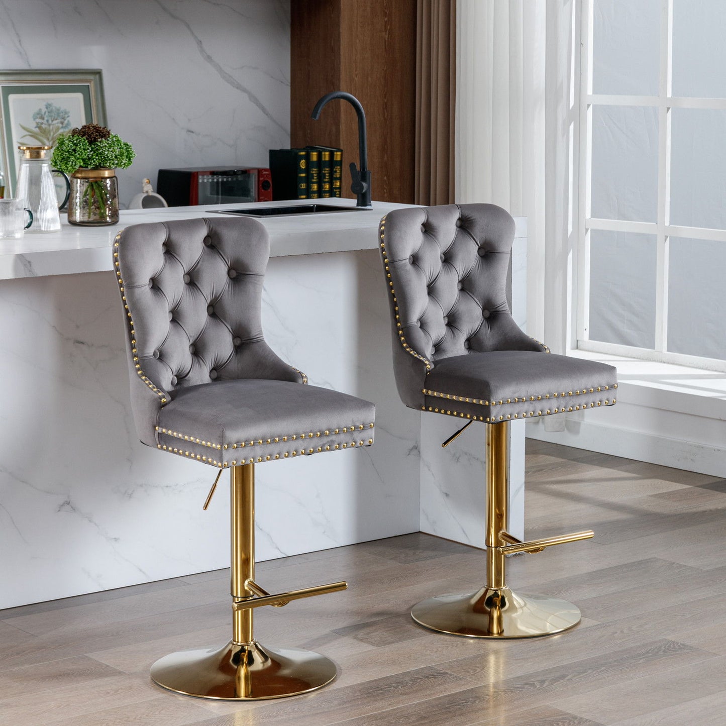 Taburetes de bar giratorios de terciopelo dorado grueso con altura de asiento ajustable de 63 a 84 cm. Taburetes de bar modernos tapizados con respaldo, cómodos y capitoné para el hogar, el pub y la isla de cocina (juego de 2).