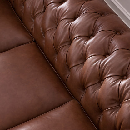 Sofá Chesterfield tradicional de cuero capitoné con diseño de cabeza de clavos