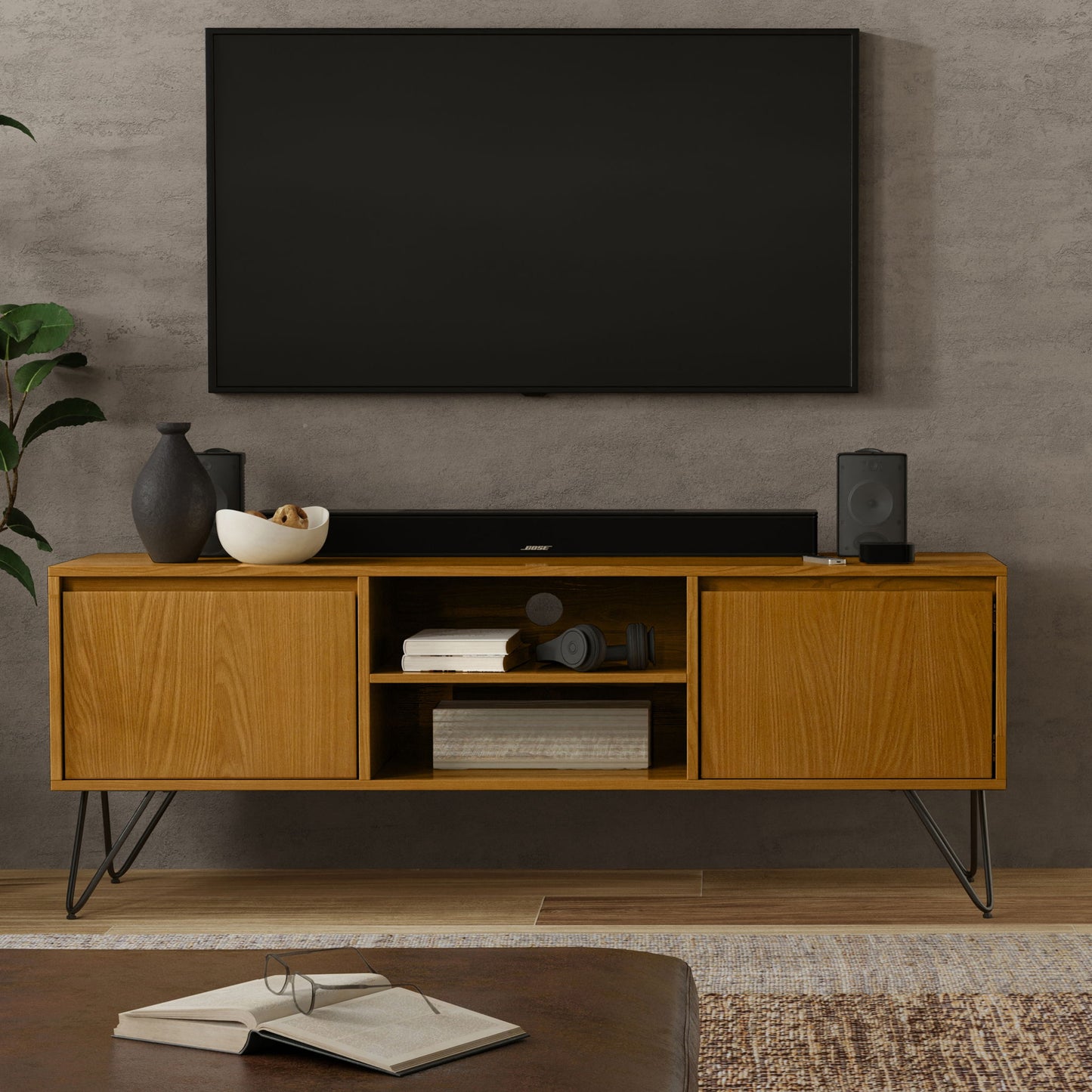 Hunter - Soporte para TV hecho a mano