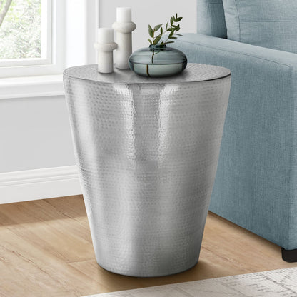 Mesa auxiliar con acento de tambor, diseño elegante