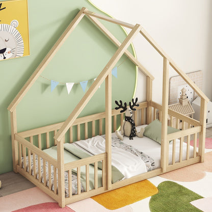 Cama de piso en forma de casa de madera con cerca y barandillas